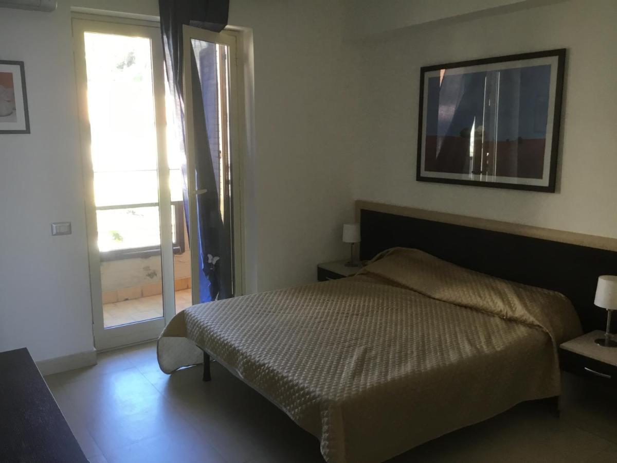 Taormina Stationhouse Appartement Buitenkant foto