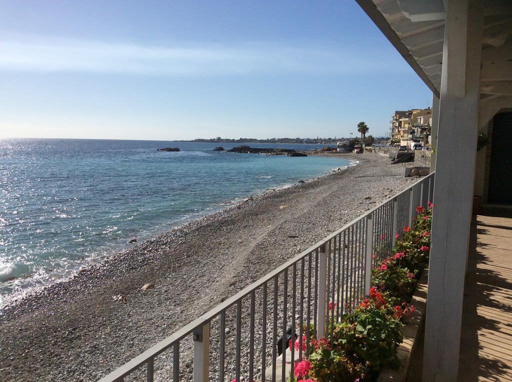 Taormina Stationhouse Appartement Buitenkant foto